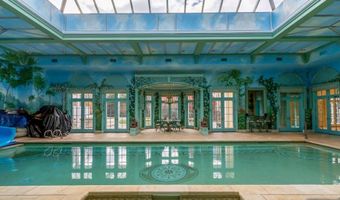 38 Rio Vista Dr, Alpine, NJ 07620