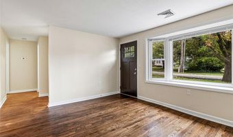 1738 E Highview Dr, Arnold, MO 63010