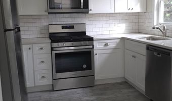 104 Yacht St, Bridgeport, CT 06605