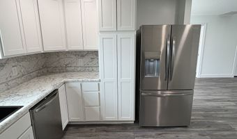 401 W Granville Ave, Albany, IN 47320