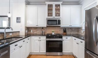 1441 Ashford Creek Cir, Atlanta, GA 30319