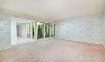 3190 Falcon Dr, Carlsbad, CA 92008