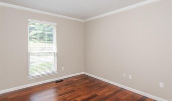 925 Westrun Dr, Ballwin, MO 63021