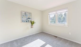 2400 Rockport Ct, Ann Arbor, MI 48103