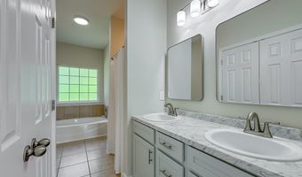 1001 Shoreline Dr, Bainbridge, GA 39817