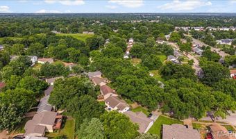 1115 Shadowoak Dr, Ballwin, MO 63021