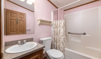 37 Magnolia Ln, Belmont, NH 03220