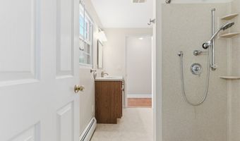 70 Mahoney Rd, Colchester, CT 06415