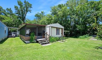 55521 FRONT St, Astor, FL 32102