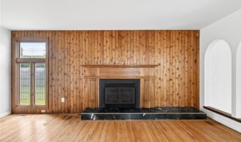 43 Delamere Rd, Amherst, NY 14221
