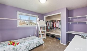 9101 W Dalton Pl, Boise, ID 83704