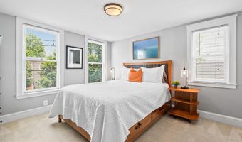 313 N PAYNE St, Alexandria, VA 22314