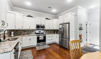 79 Ingleborough Dr, Bella Vista, AR 72715