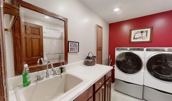 25162 Mid Rd, Batesville, IN 47006