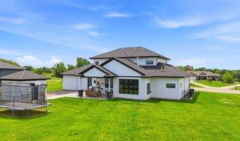 2985 127th Dr, Amana, IA 52203