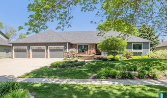 408 N Oak Ridge Rd, Brandon, SD 57005