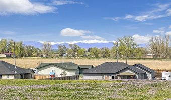425 5th Ave W, Wendell, ID 83335