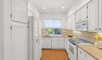 52 COTTAGE Ln, Aliso Viejo, CA 92656