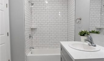 948 N Front St C-10, Allentown, PA 18102