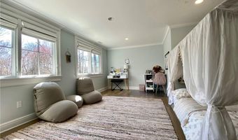 7 Whaling Rd, Darien, CT 06820