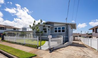 925 Pilialo St (Upstairs), Honolulu, HI 96816