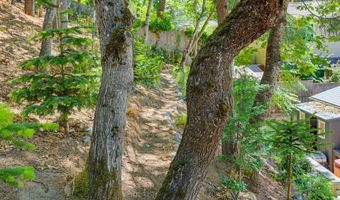 492 Herbert St, Ashland, OR 97520