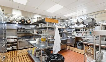 614-616 BROADWAY, Bayonne, NJ 07002