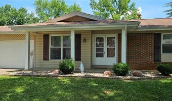553 Goldwood Dr, Ballwin, MO 63021