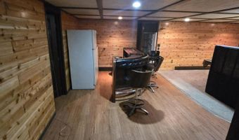 1306 1st St, Britton, SD 57430