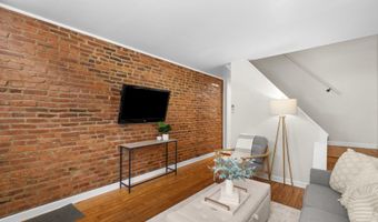 909 S STREEPER St, Baltimore, MD 21224