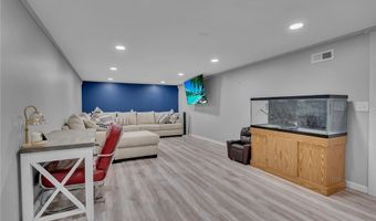 22 Franklin Dr, Angola, NY 14006