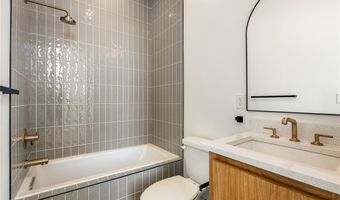905 SE 4th St 210, Bentonville, AR 72712
