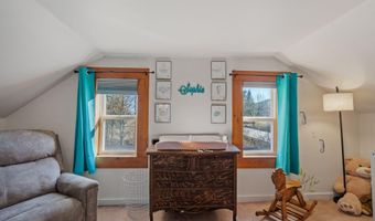 1612 W Glenville Rd, Amsterdam, NY 12010