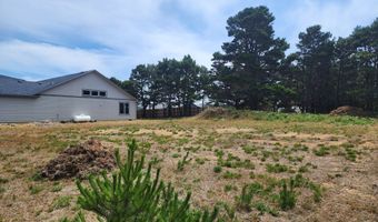 845 ROGERS Pl, Bandon, OR 97411