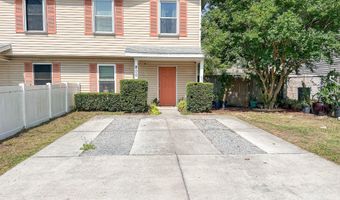800 STOCKS St, Atlantic Beach, FL 32233