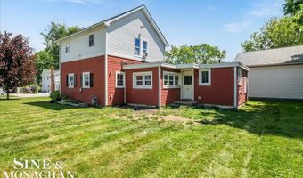 447 Ruskin Dr, Algonac, MI 48001