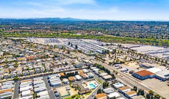 4660 N River Rd 17, Oceanside, CA 92057