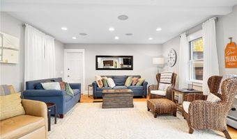 138 Carroll Ave, Newport, RI 02840