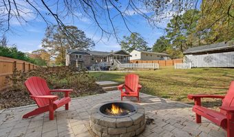 5080 Maryland Dr NW, Acworth, GA 30101