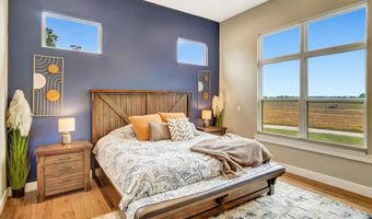 415 S Piper Ave, Ash Grove, MO 65604