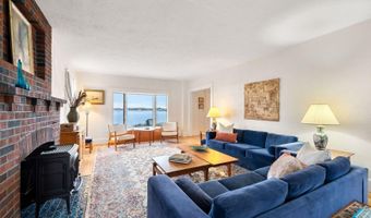 35 Benedict Rd, Bourne, MA 02532