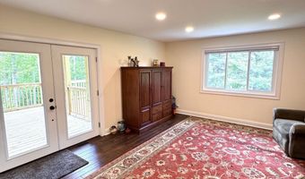 8047 Lavelle Rd, Athens, OH 45701