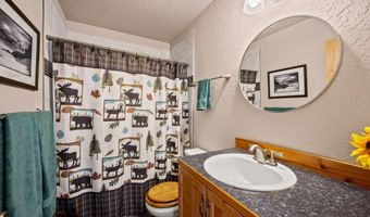 17617 E North Shore Ln, Bayview, ID 83803