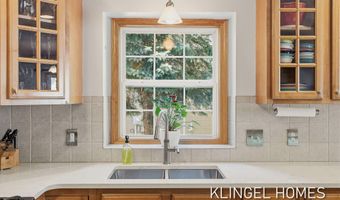 10635 Tallpine Ln, Allendale, MI 49401