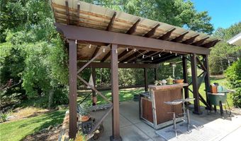 156 Lake Oglethorpe Dr, Arnoldsville, GA 30619