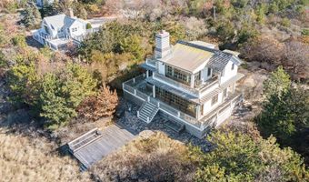 30 Private Rd, Amagansett, NY 11944