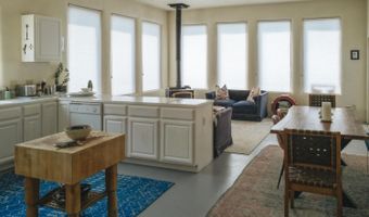 38 Tres Lomas, Arroyo Hondo, NM 87529