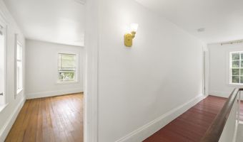 9 Pleasant St, Bath, ME 04530