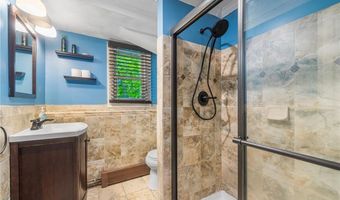 18 Magnolia Ln, Coventry, RI 02816