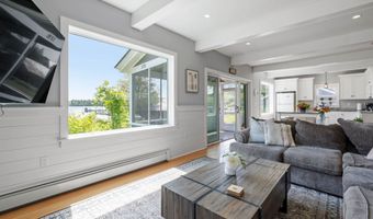 10 Wharf Rd, Center Harbor, NH 03226